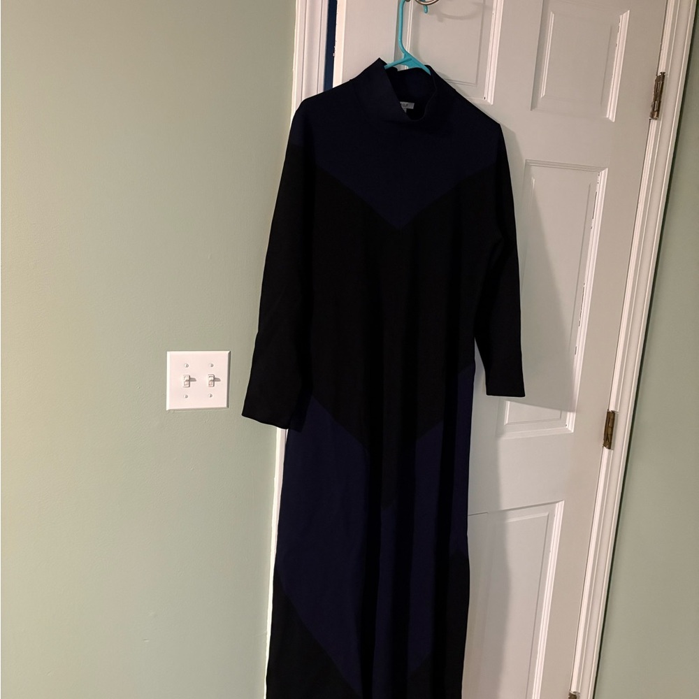Elegant Black and Navy Long Sleeve Dress